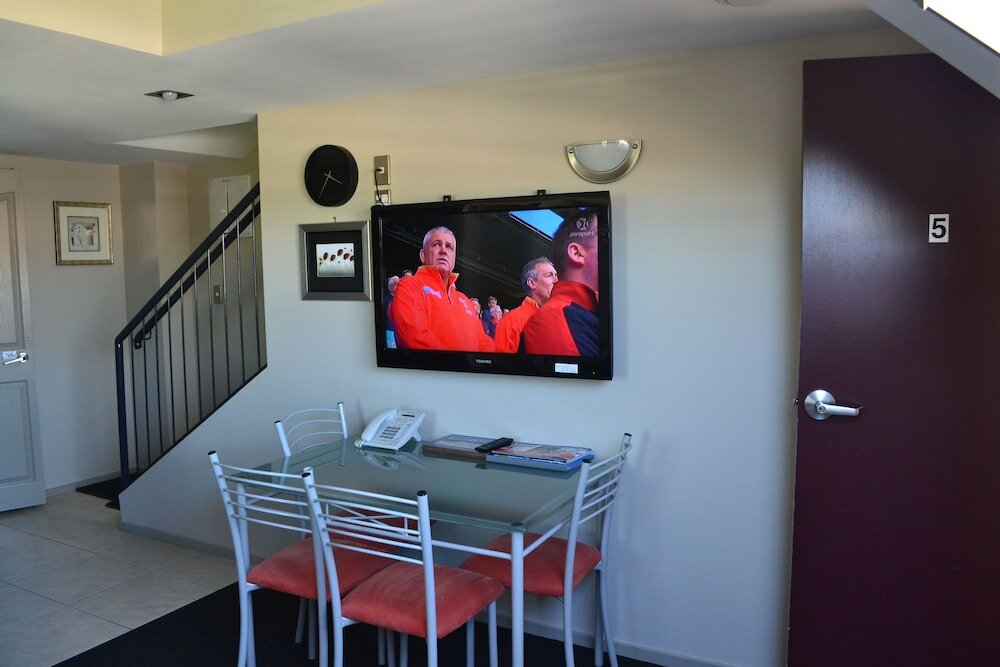 Фото Athena Motel & Apartments