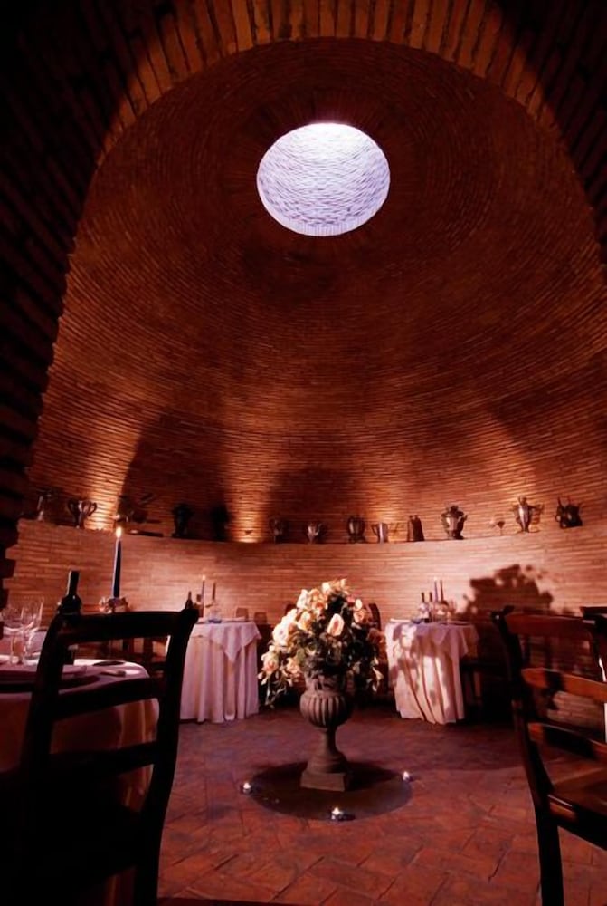 Фото Agriturismo Monte Due Torri