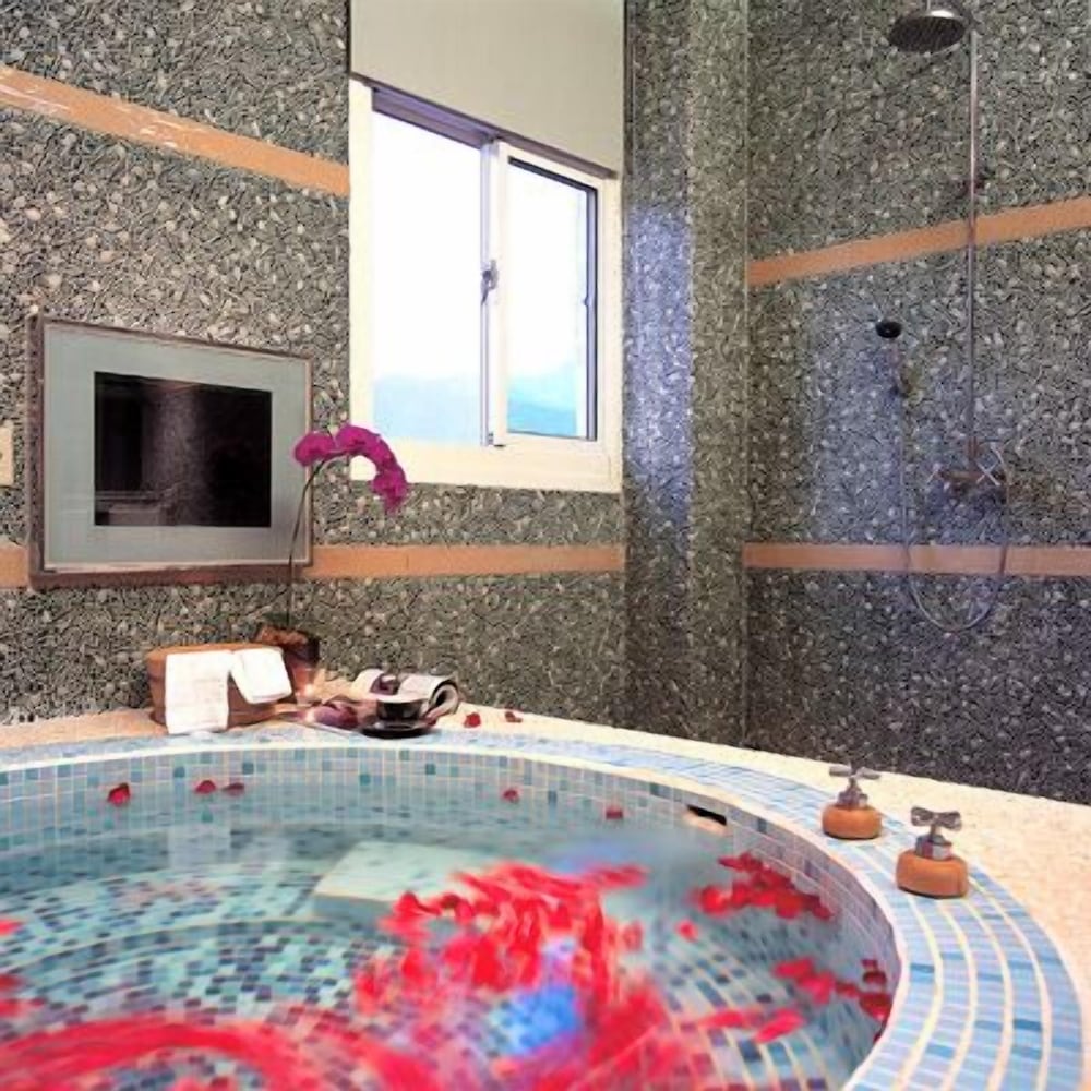 Фото The Solasresort Hot Spring Hotel