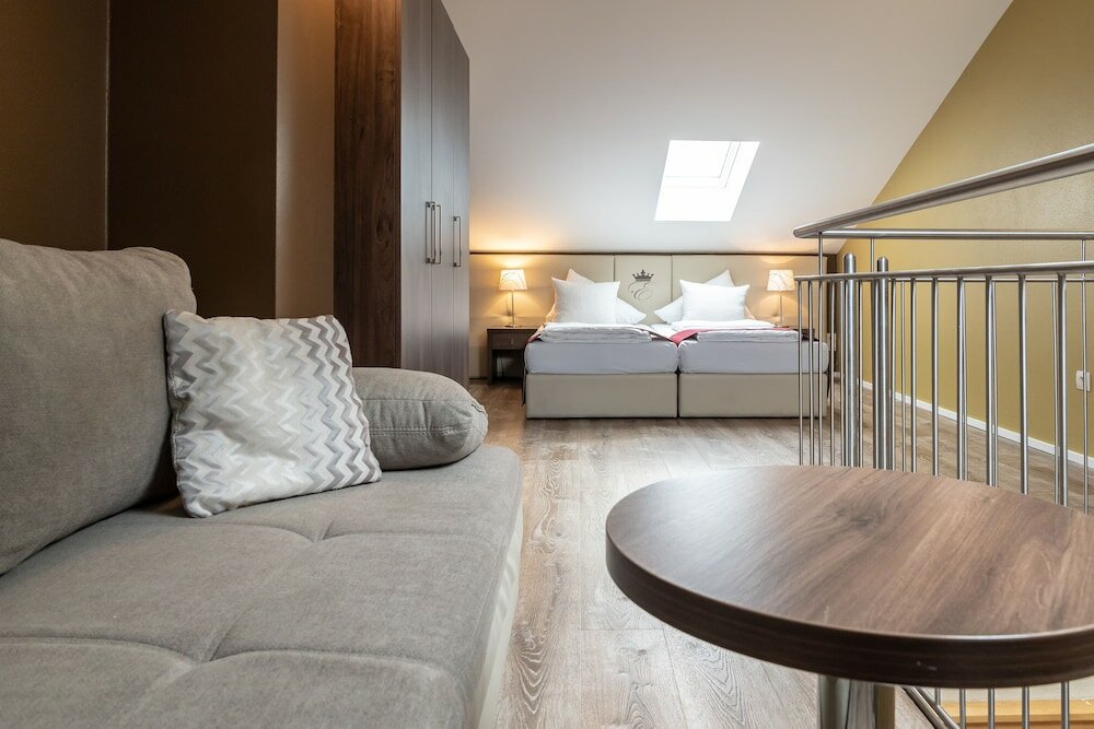 Фото Empress Hotel