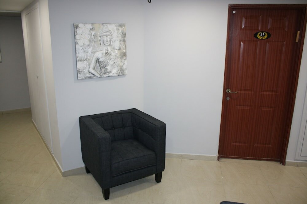 Фото Rich Royal Suites