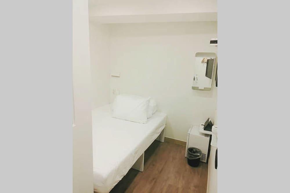 Фото K-Guesthouse Myeongdong 1