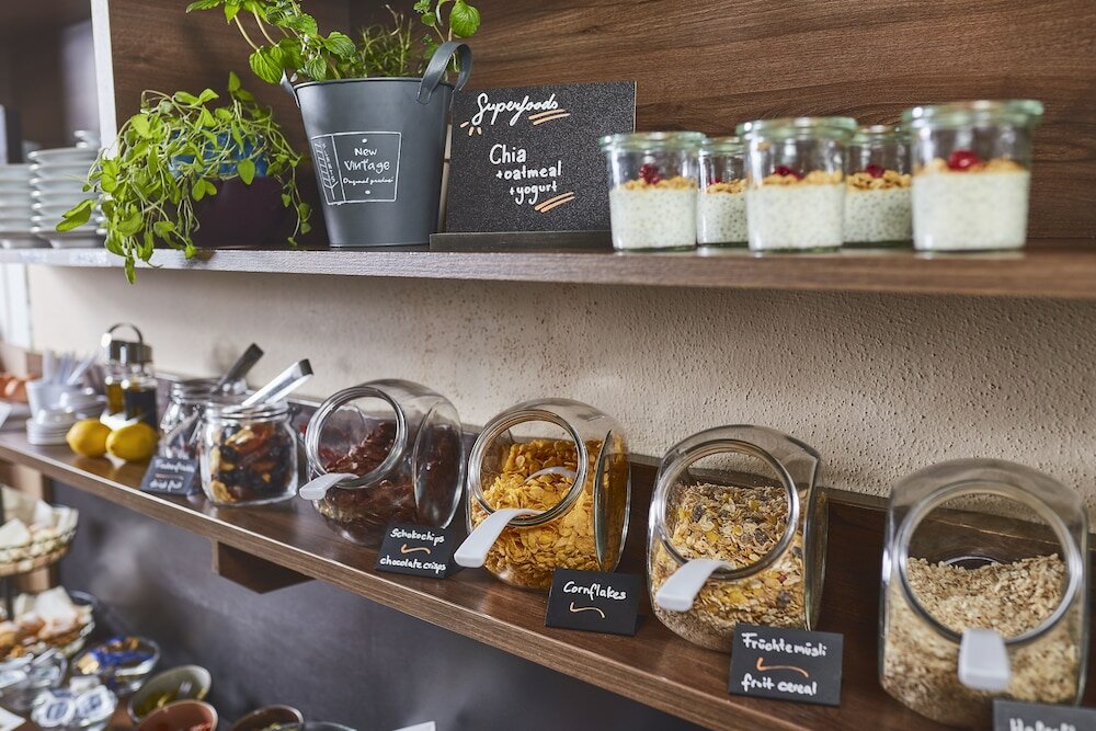 Фото Empress Hotel