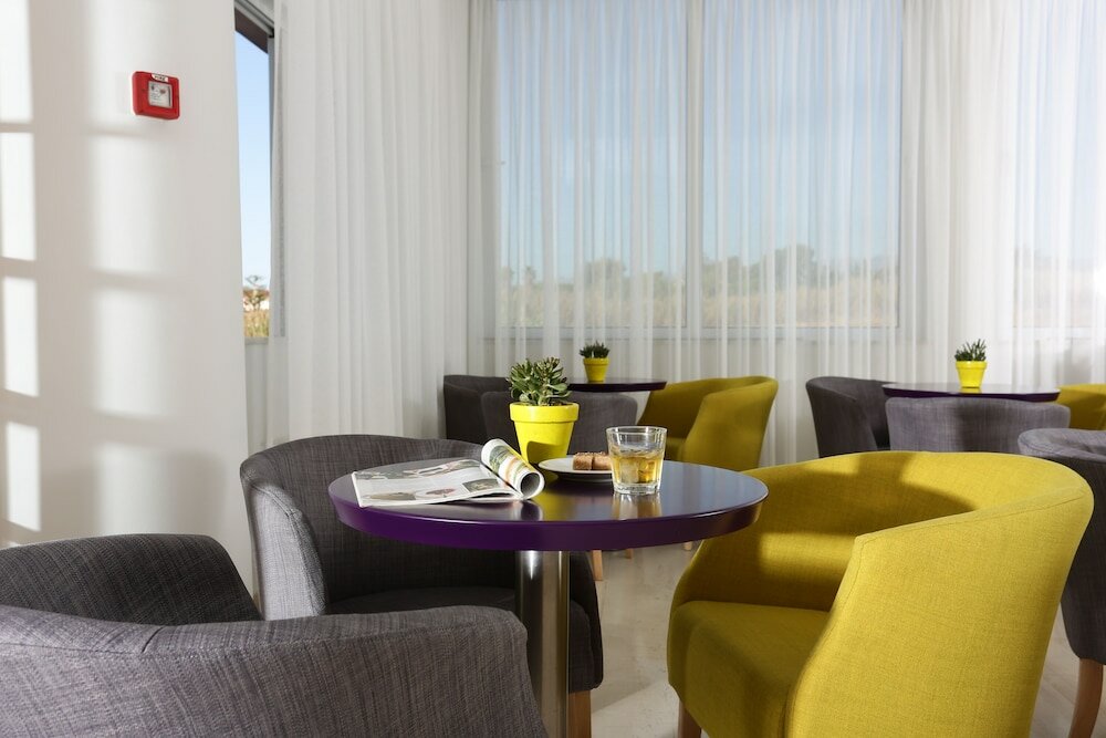 Фото Artina Hotel