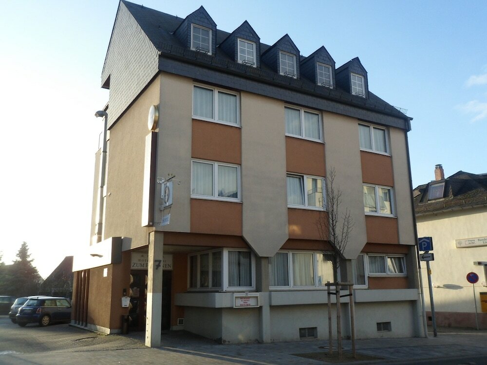 Фото Hotel zum Brunnen