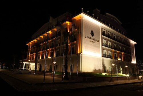 Гостиница Luxor Garden Hotel в Измите