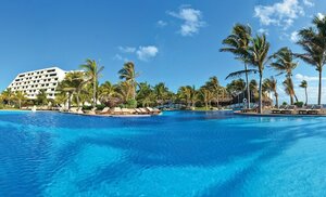 Гостиница The Pyramid Cancun by Oasis