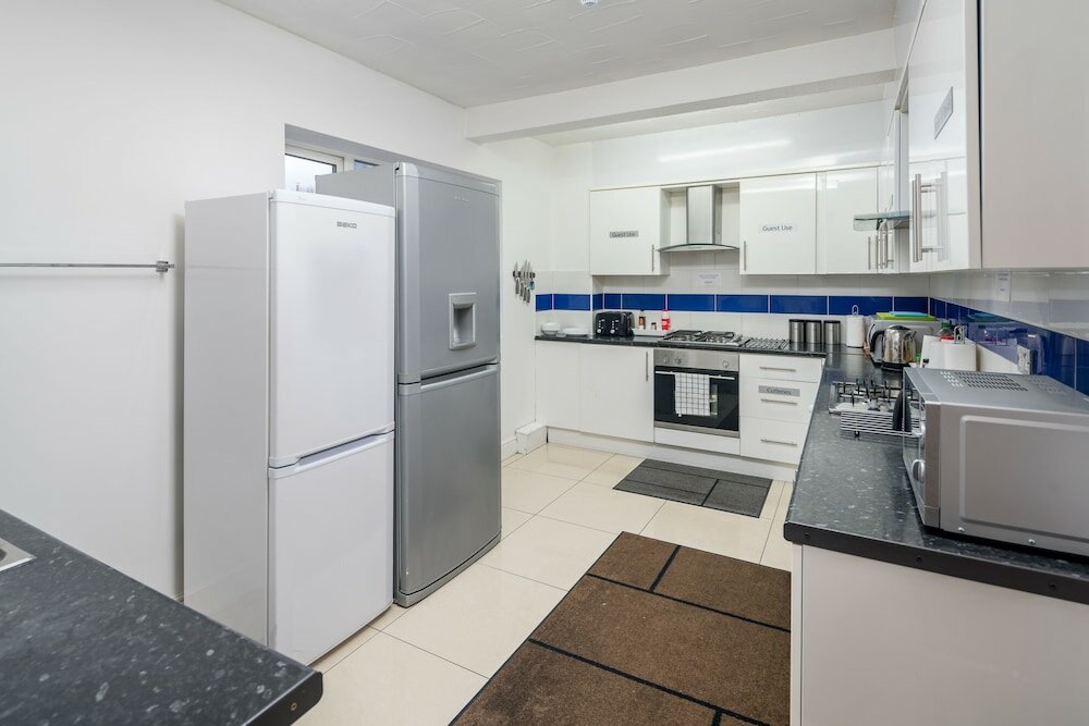 Фото Flexistay Aparthotel Sutton