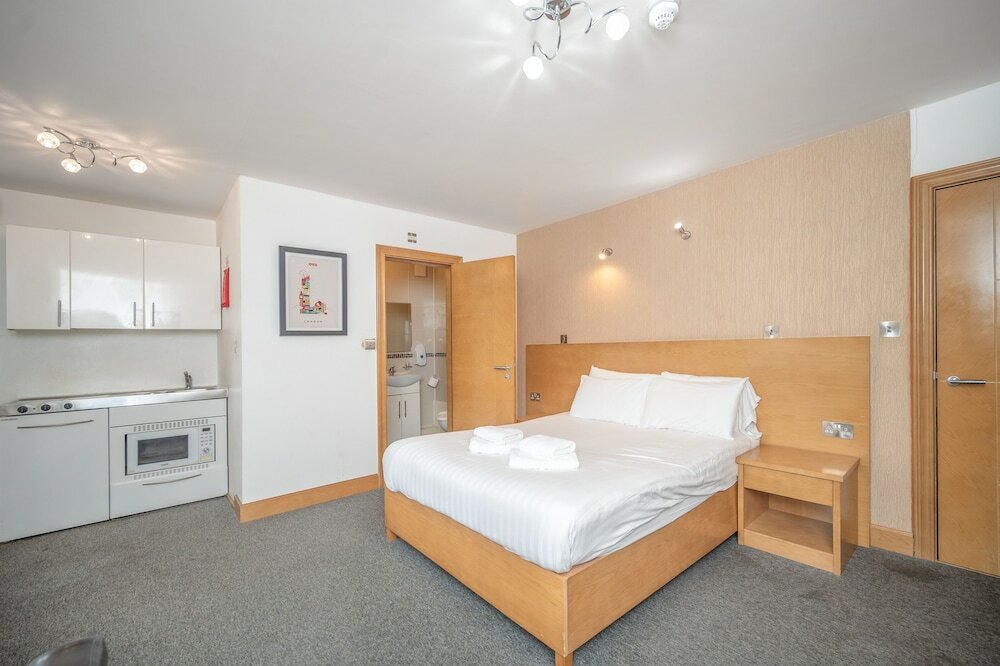 Фото Flexistay Aparthotel Sutton