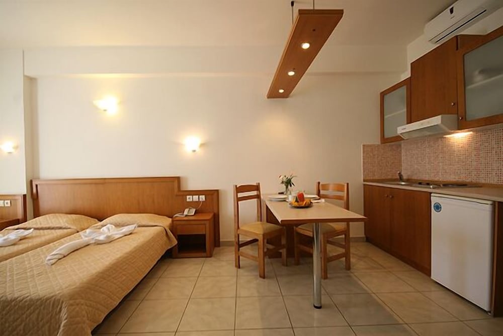 Фото Castro Beach Hotel