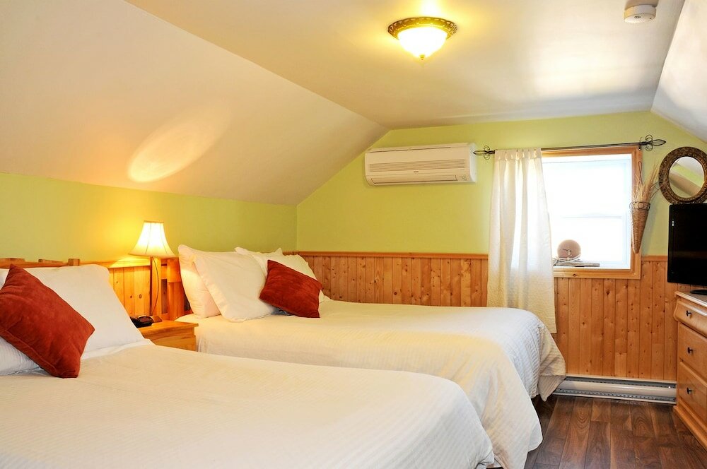 Фото La Galouine Auberge & Restaurant