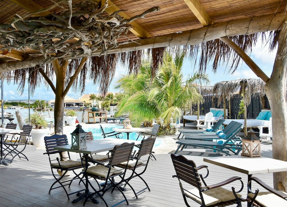 Фото Ocean Breeze Boutique Hotel & Marina