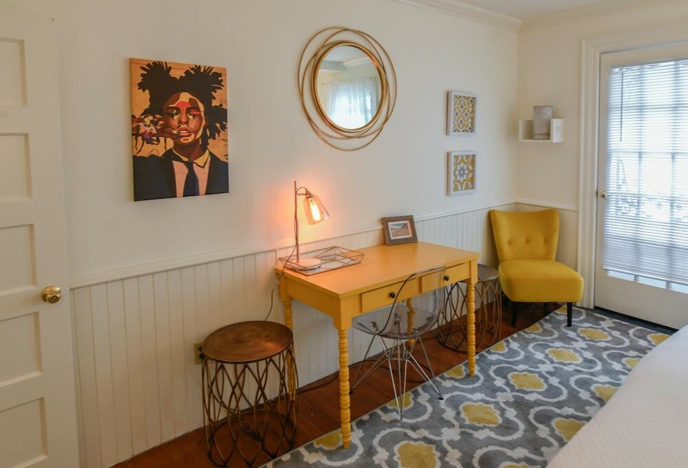 Фото Narragansett House