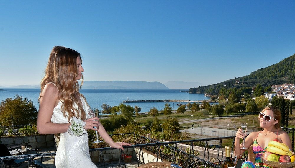 Фото Hovolo Hotel Apartments