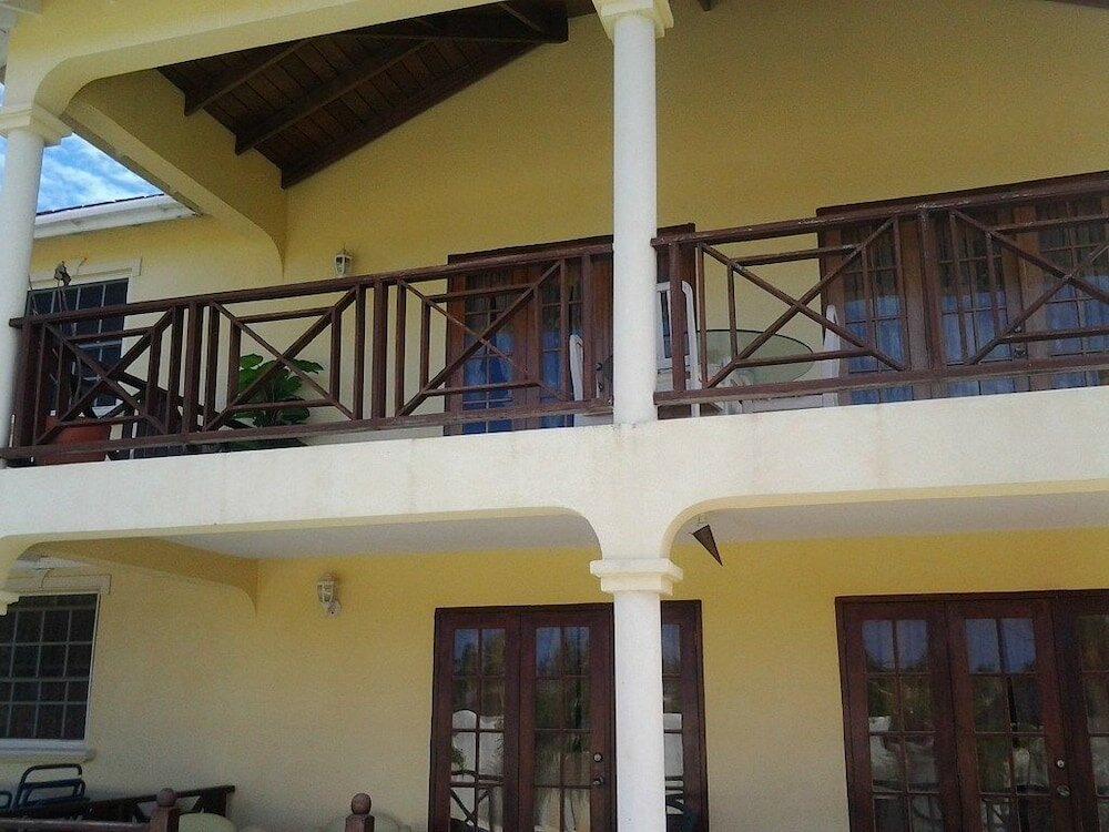 Фото Croton Studio at Sungold House Barbados