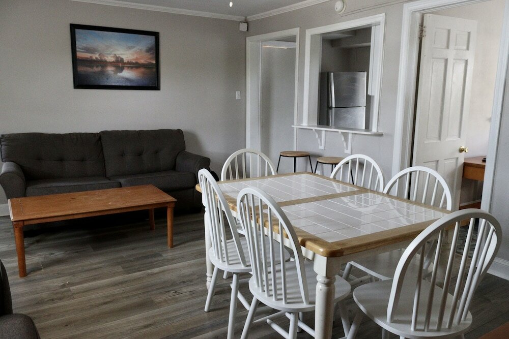 Фото The Burgundy Inn