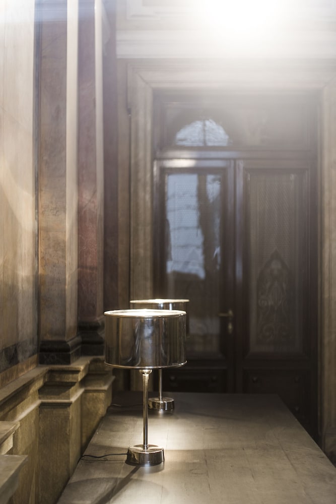 Фото Seven Historical Suites