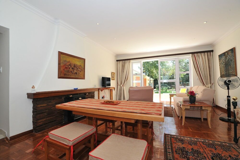 Фото Fifteen On Orange