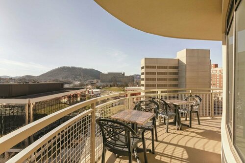 Гостиница Hampton Inn & Suites Roanoke-Downtown