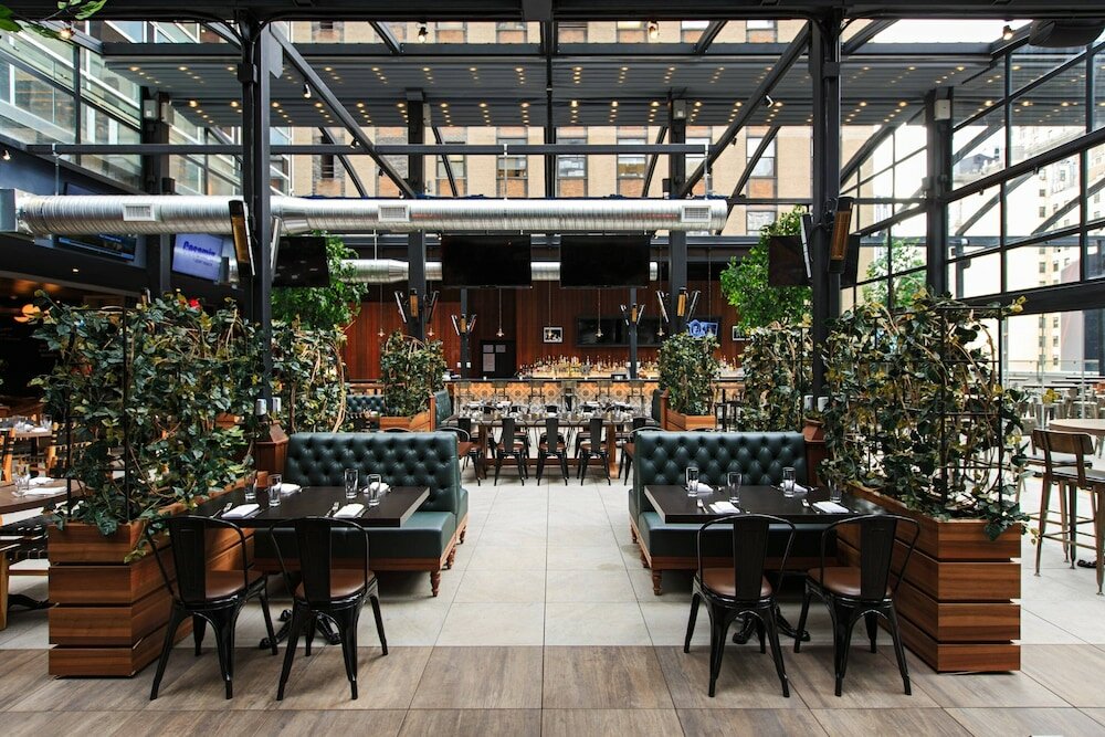 Фото Renaissance New York Midtown Hotel