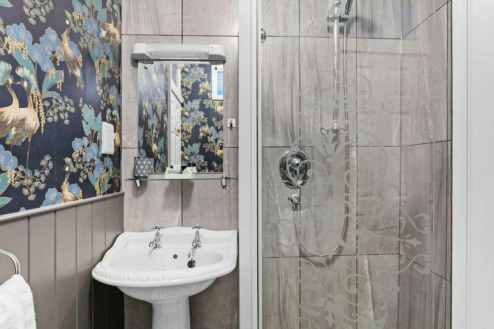 Фото Sandway House