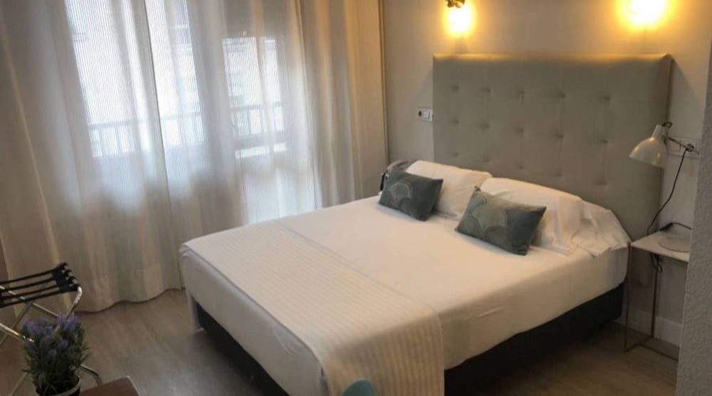 Фото Hotel Marqués de Santillana