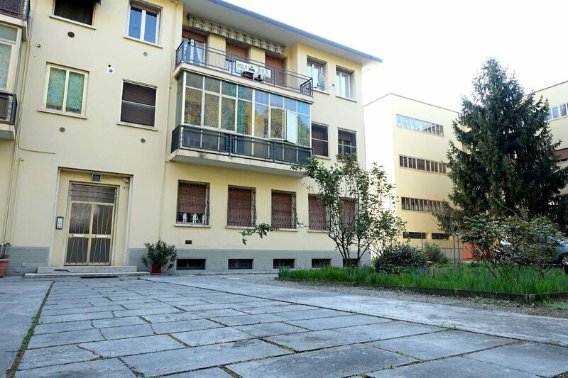Гостиница Elias Bed & Breakfast в Ферраре