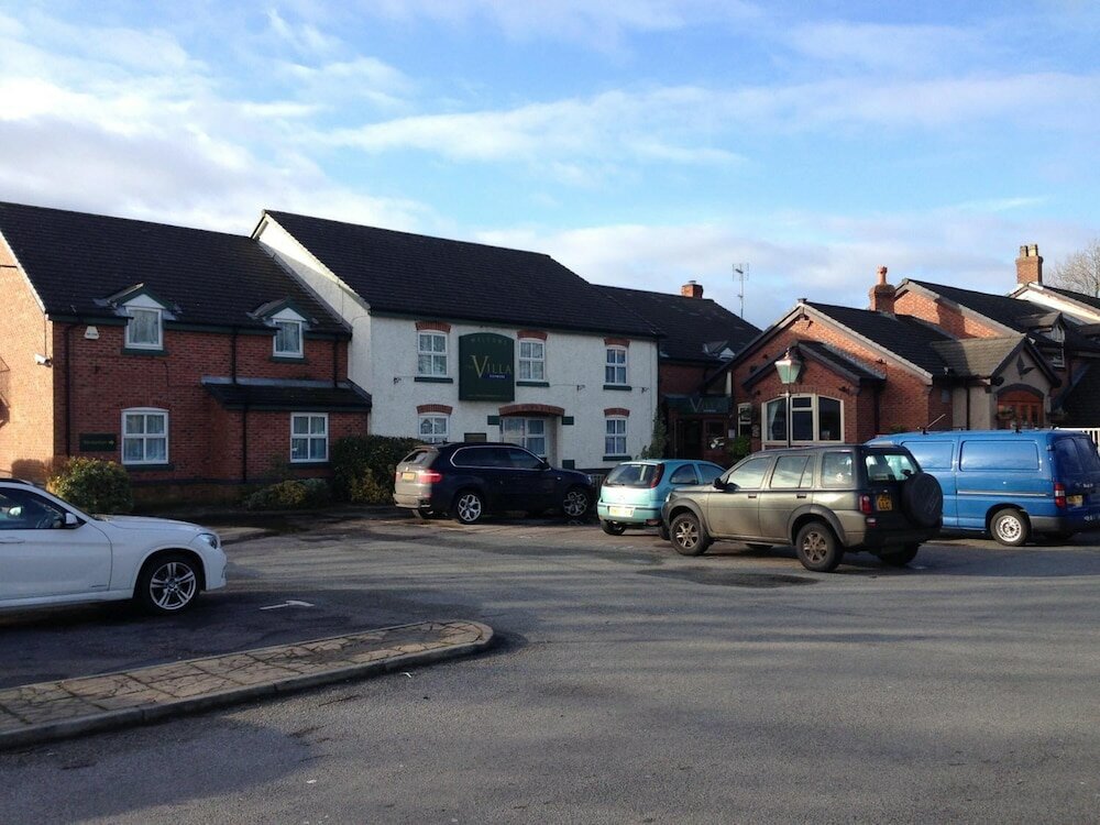 Фото The Villa Express