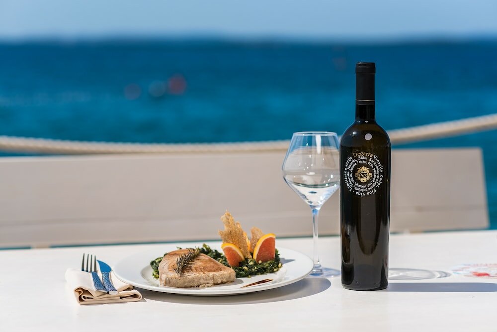 Фото Sunnyside Apartments Petrčane