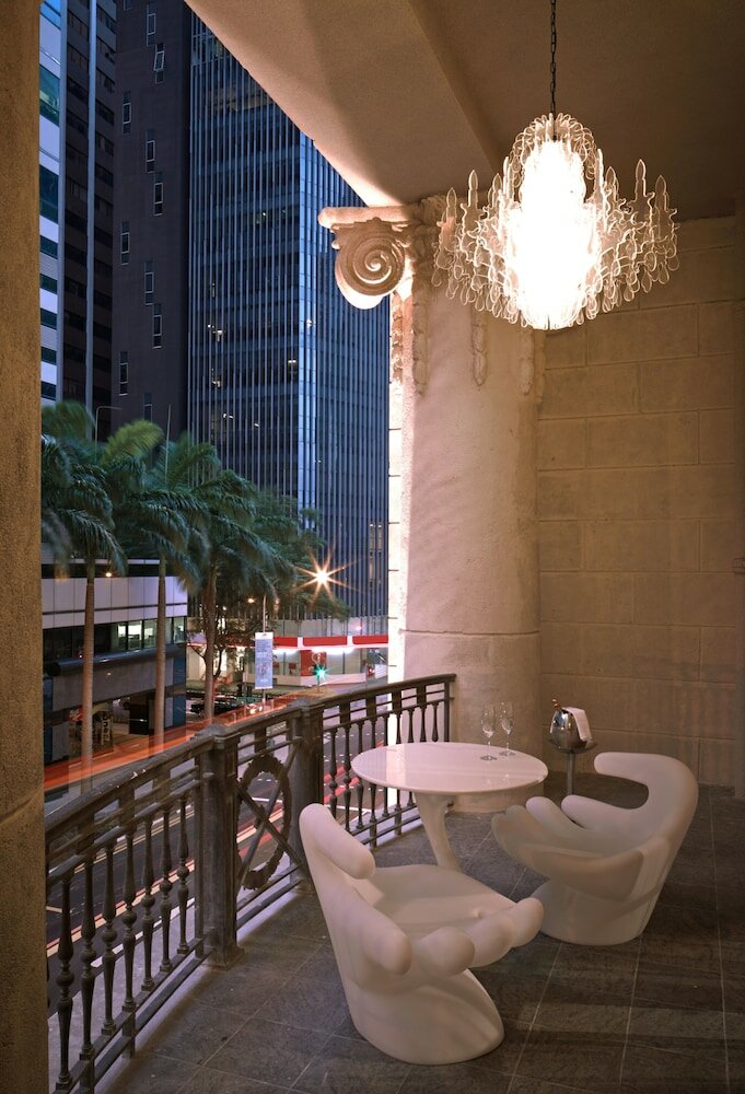 Фото QT Singapore