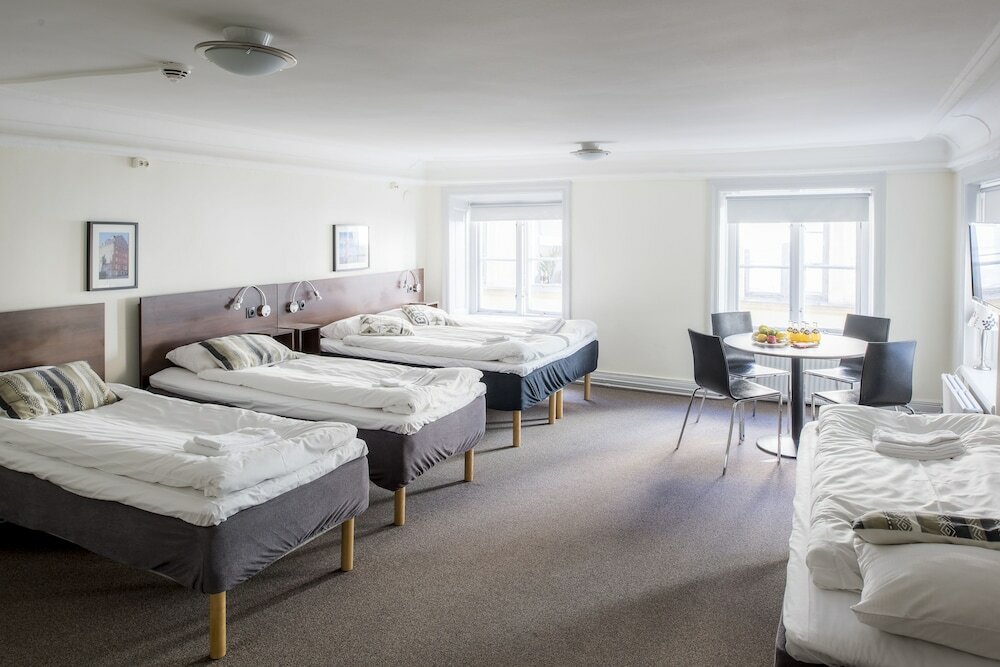 Фото отеля 2