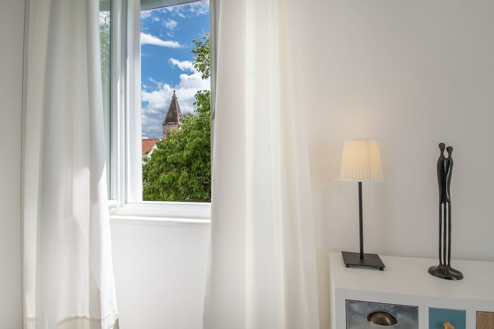 Фото Bouganvillea Split Apartments