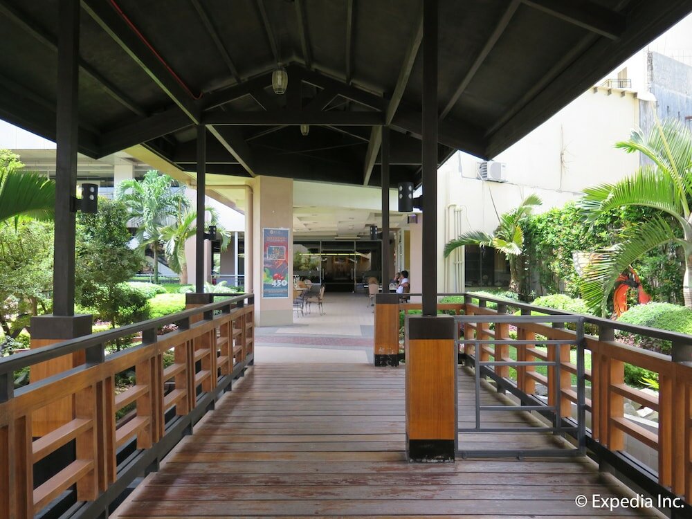 Фото Big 8 Corporate Hotel