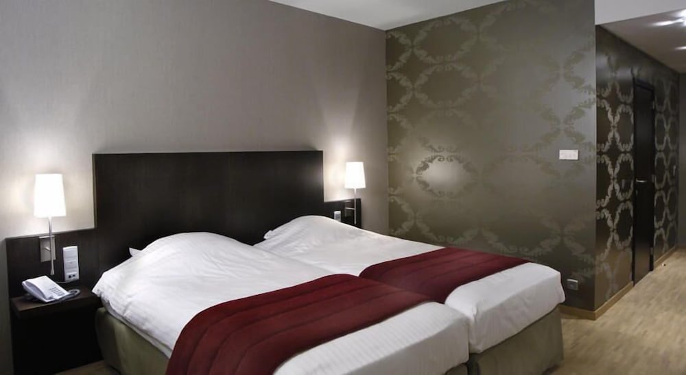 Фото Biznis Hotel