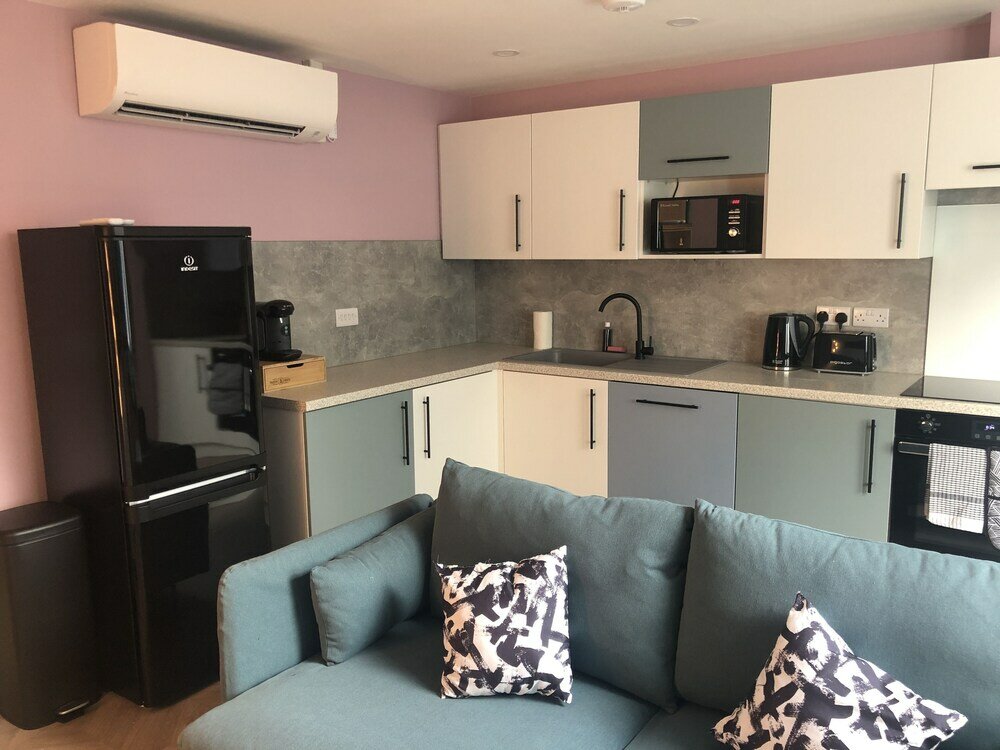 Фото Aaron Wise - 51 Fitzhamon