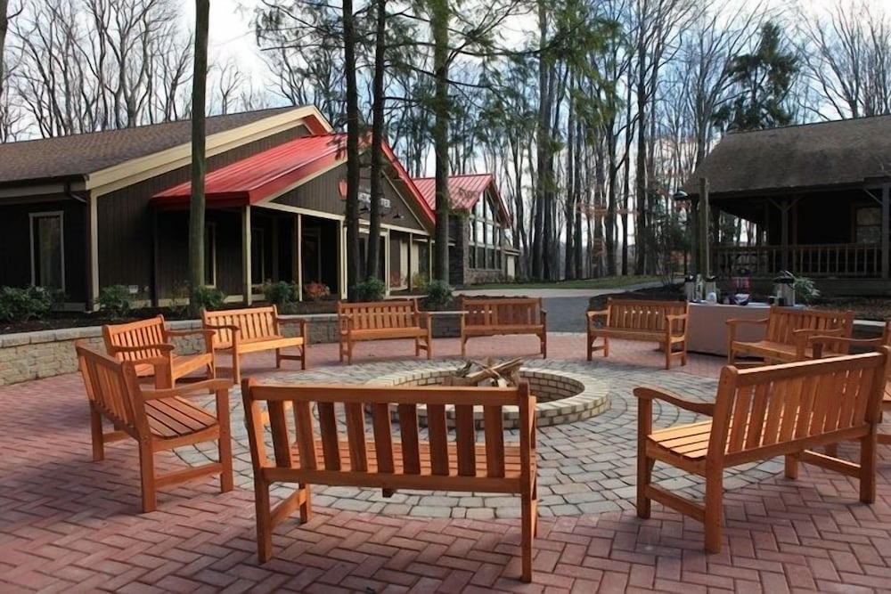 Фото The Biggest Loser Resort Niagara