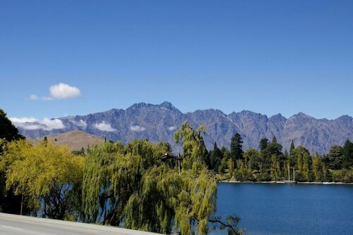 Гостиница Queenstown House Lakeside Apartments в Куинстауне