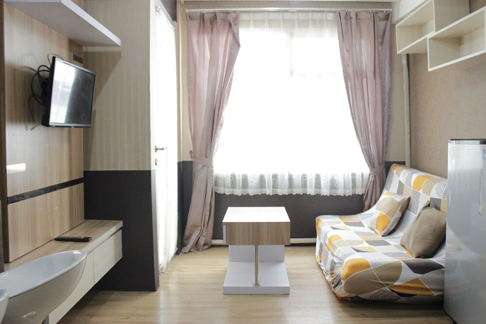 Фото Strategic 1br Apartment with Sofa Bed at The Jarrdin Cihampelas