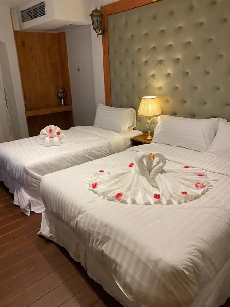 Фото Athena Hotel Bangkok