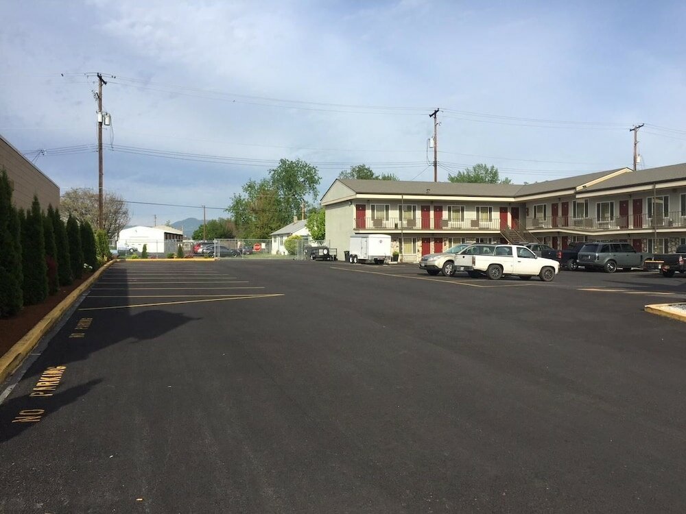 Фото Tiki Lodge Motel