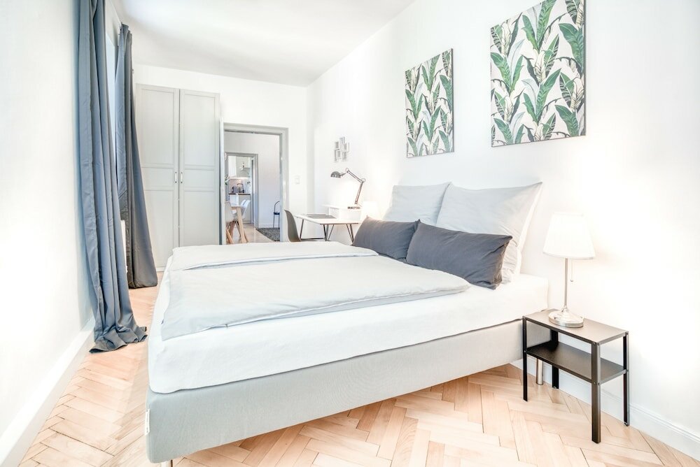 Фото InnsbruckHomes at Botanical Garden