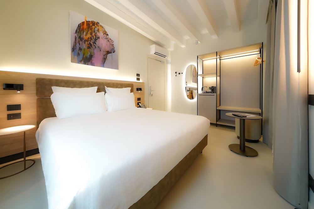 Фото Bergamo Inn 21