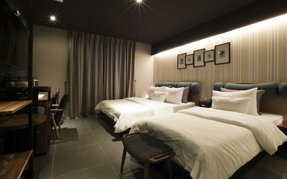 Фото Brown Dot Gimhae Eobang