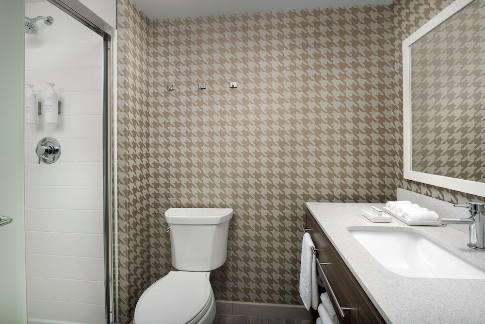 Фото Home2 Suites by Hilton Miami Airport South Blue Lagoon