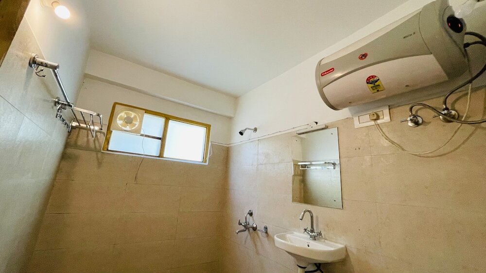 Фото Madpackers Jibhi - Hostel