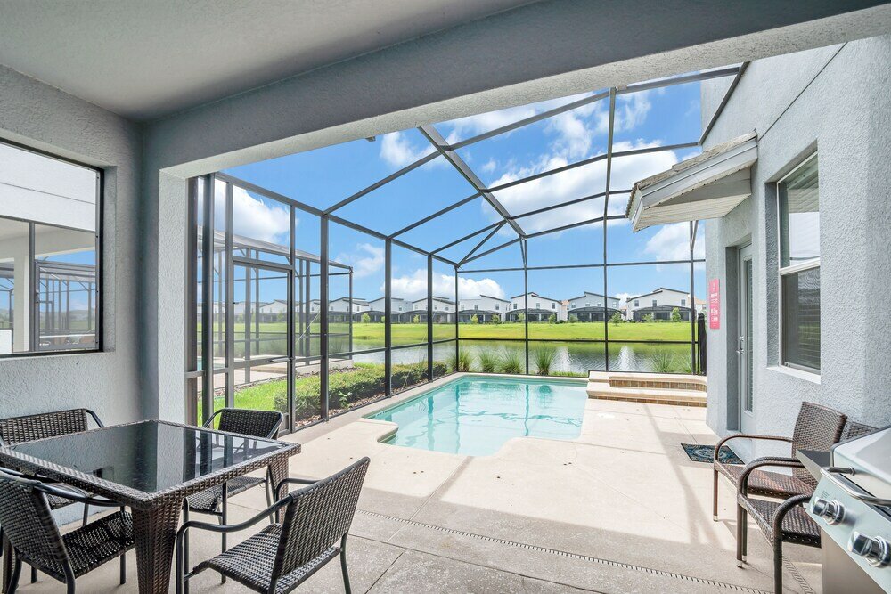 Фото Lakeview Home w Private Pool & Free Water Park!