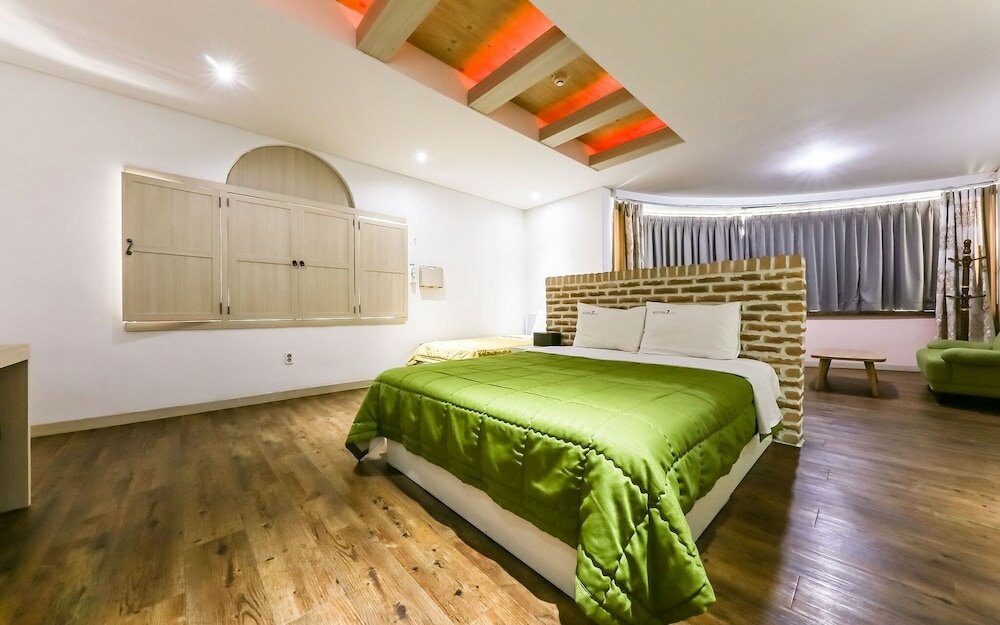 Фото Cheonan Seven