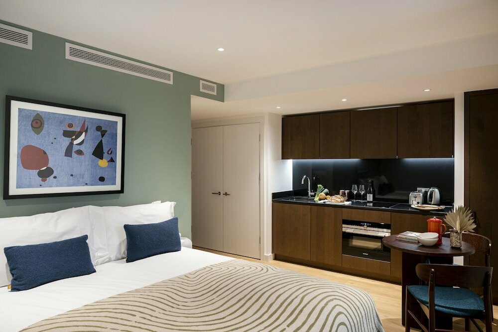 Hotel Cove Landmark Pinnacle, London, photo