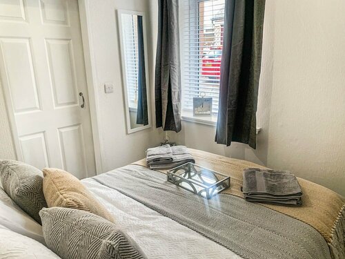 Гостиница The Rosebery Retreat by The Castle 1-bed Apartment