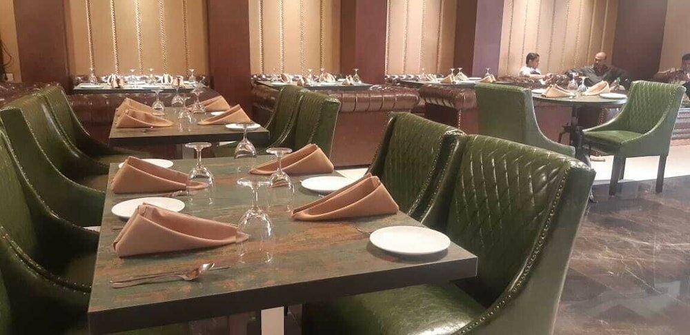 Фото Grand Geet Hotel